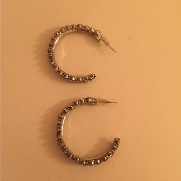 White rhinestone hoop earrings - Picture 3 of 4